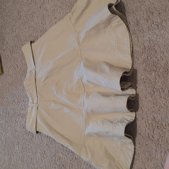 Banana Republic Khaki A-Line Button Down Belted Flounce Skirt - Picture 8 of 8